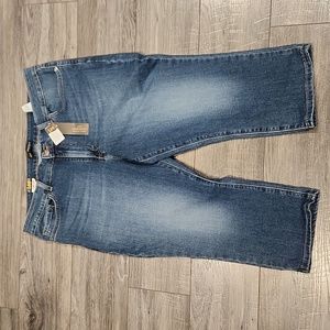 NWT Lee Regular fit Mid Rise Women's sz 16P Denim Jeans Capris